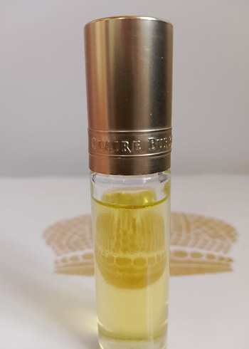 Claire Burke Oda Kokusu - Görsel 2