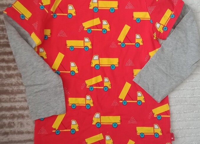 Erkek çocuk pijama üstü
