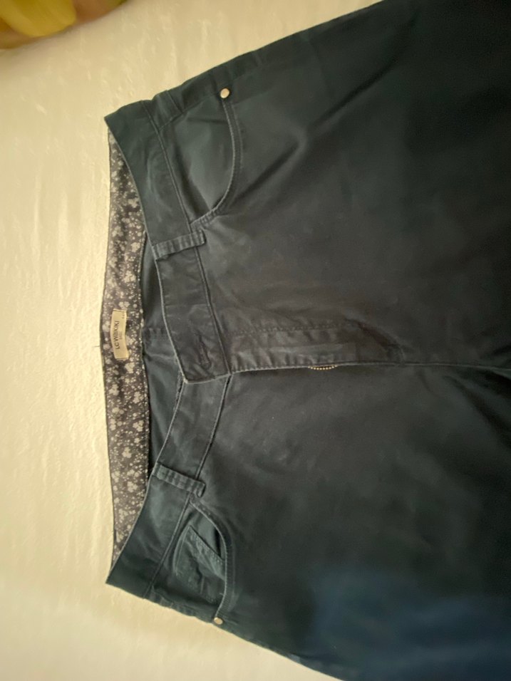 Kadın Siyah Kemerli Normal Kesim Kumaş Pantolon - Görsel 3