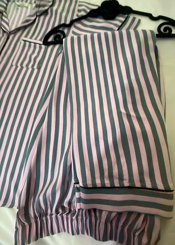 Pembe Çizgili Midi Kadın Pijama Üstü - Görsel 3