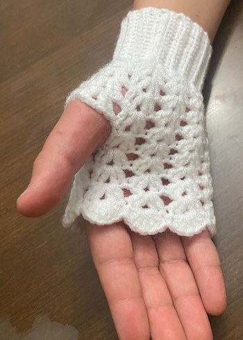 Dantel Detaylı Beyaz Örgü Kadın Eldiveni - Görsel 3