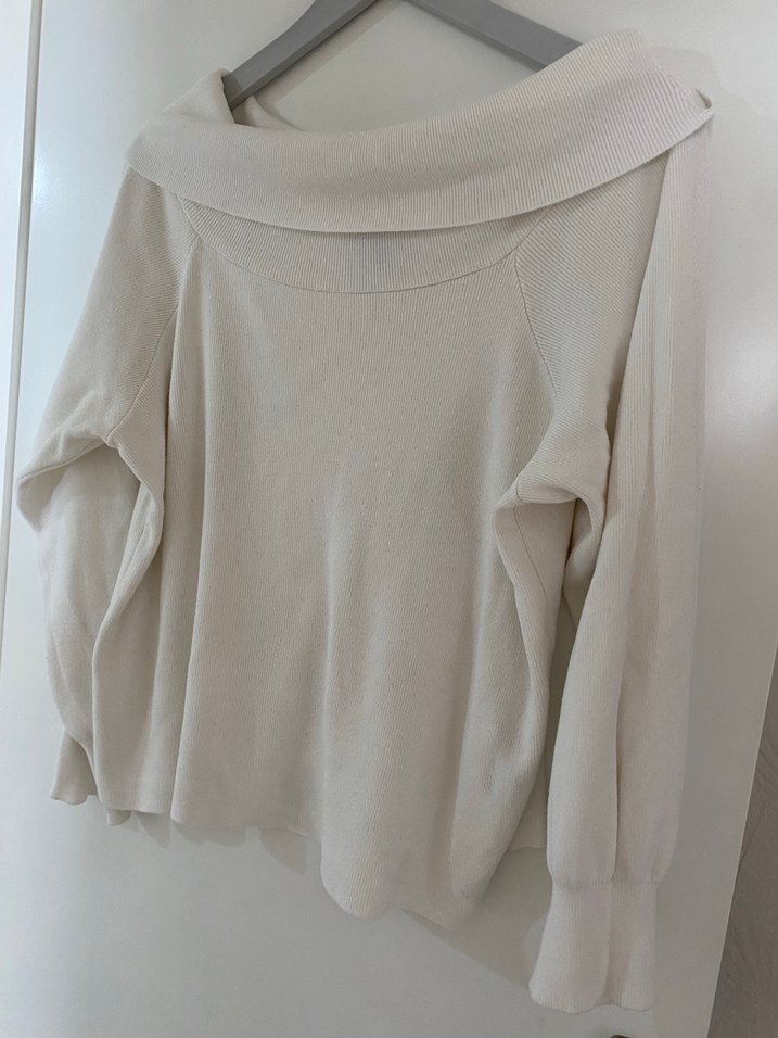 Kadın Beyaz Kayık Yaka Kazak - Görsel 4