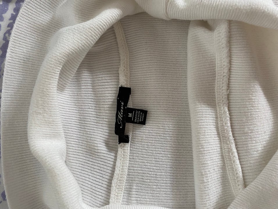 Kadın Beyaz Kayık Yaka Kazak - Görsel 2