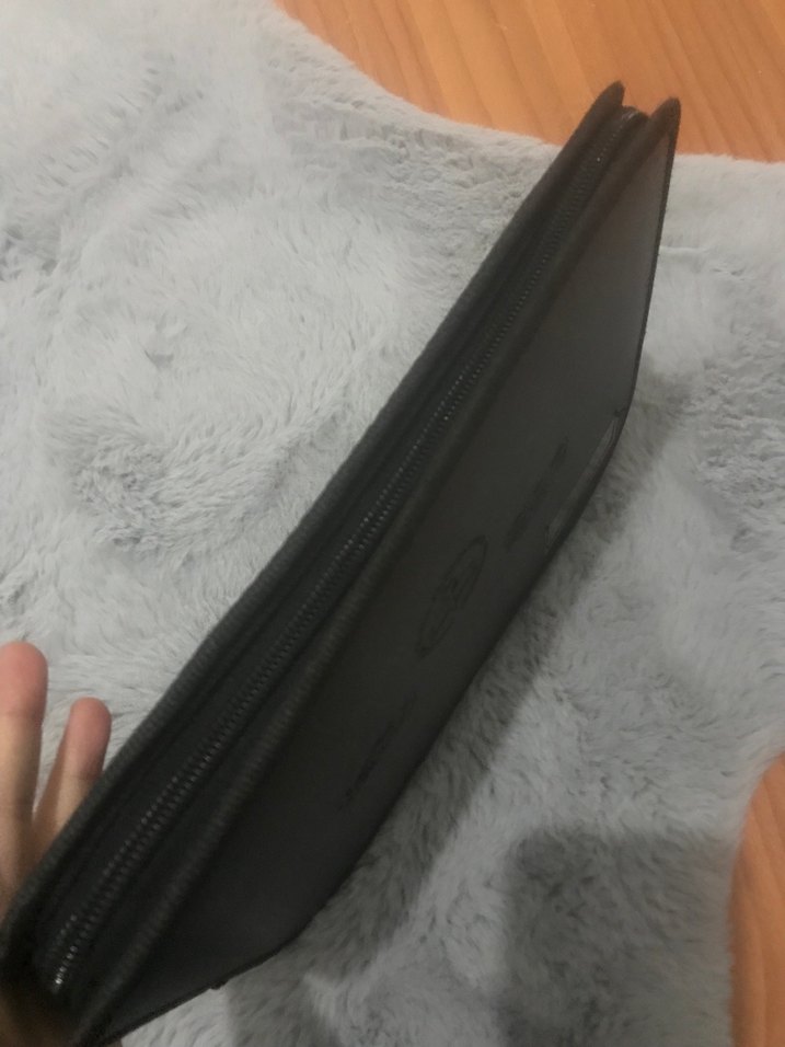 Siyah Tablet Kılıfı - Görsel 5