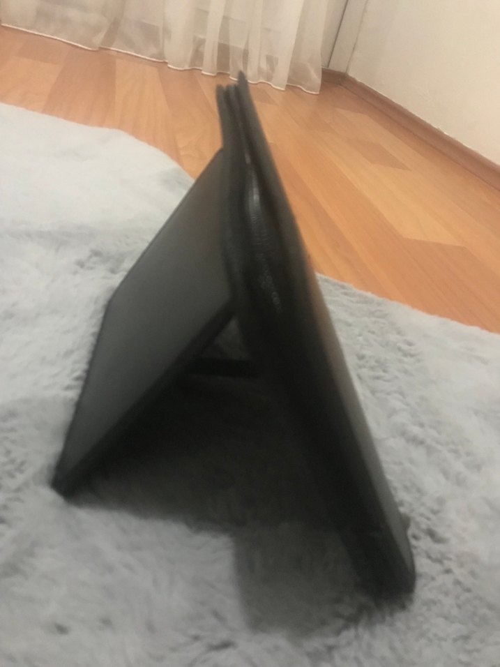 Siyah Tablet Kılıfı - Görsel 2