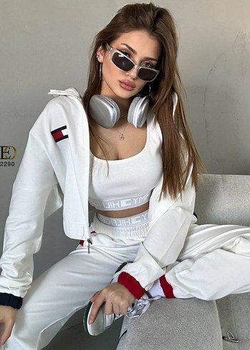 Beyaz Mini Kemerli Kadın Eşofman Takımı - Görsel 3