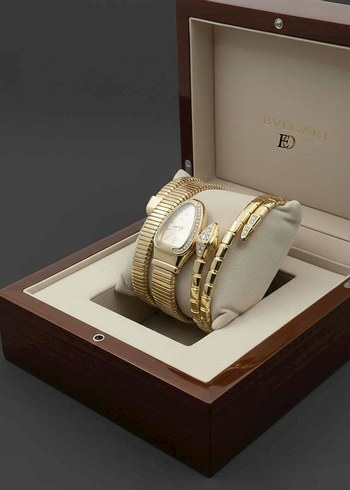 Altın Renkli Klasik Kadın Saat Seti - Görsel 7