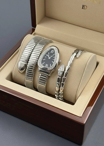 Altın Renkli Klasik Kadın Saat Seti - Görsel 3