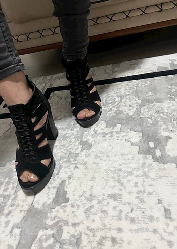 Siyah Bağcıklı Gotik Platform Topuklu Ayakkabı - Görsel 3