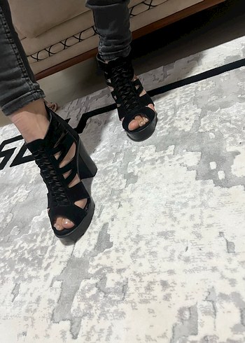 Siyah Bağcıklı Gotik Platform Topuklu Ayakkabı - Görsel 6