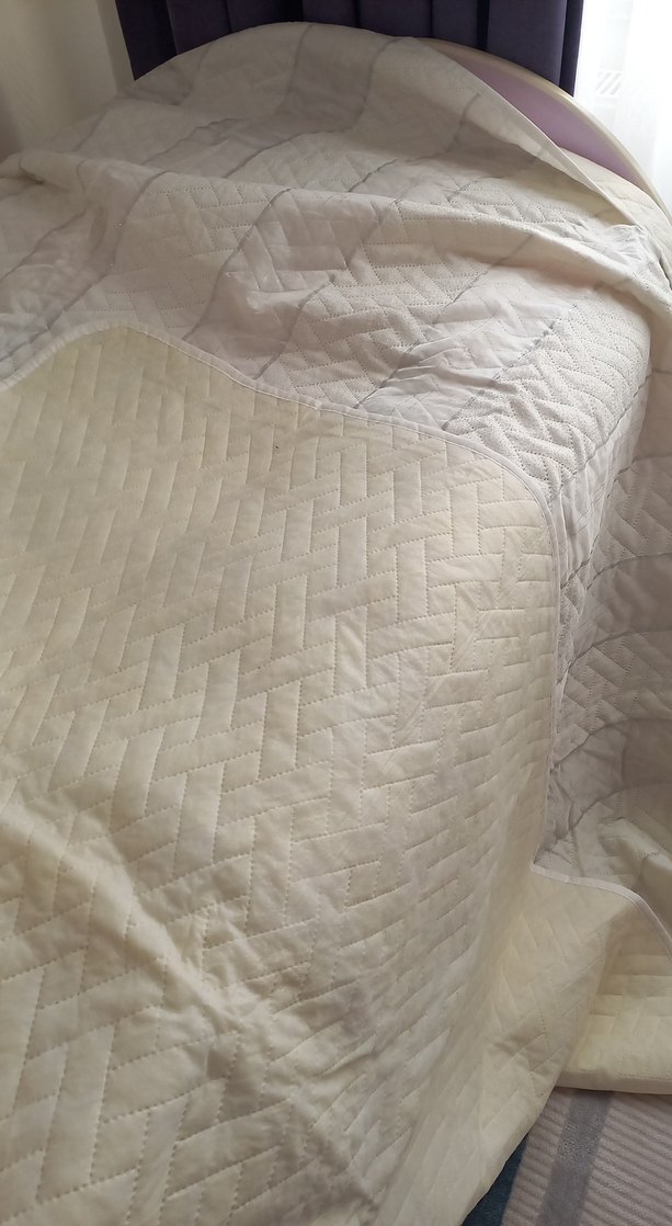 Beyaz Düz Yatak Örtüsü - Görsel 3