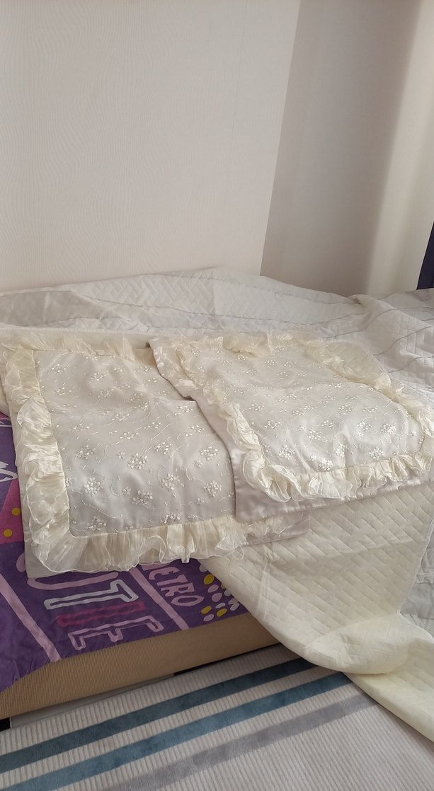 Beyaz Düz Yatak Örtüsü - Görsel 4