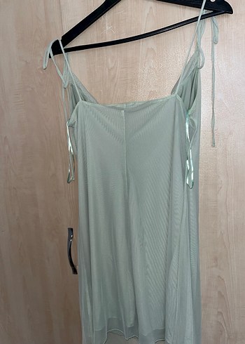 Drapeli Askılı Yeşil Kısa Elbise - Görsel 2