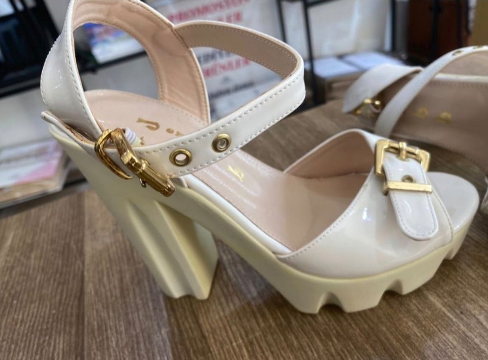 Beyaz Platform Topuklu Kadın Ayakkabı - Görsel 3