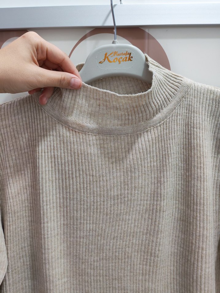 MİDİ BOY KREM TRİKO ELBİSE - Görsel 2