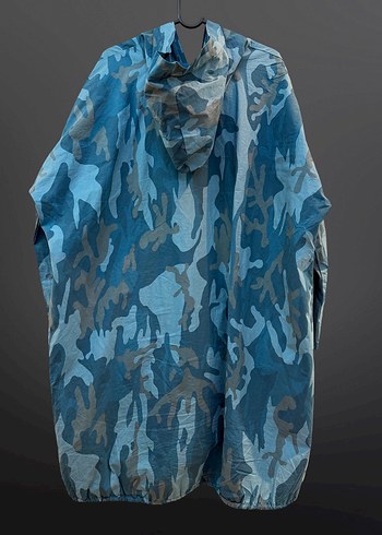 Mavi Kamuflaj Kapüşonlu Uzun Denim Yağmurluk - Görsel 2