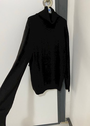 Siyah Boğazlı Triko Kazak - Görsel 2