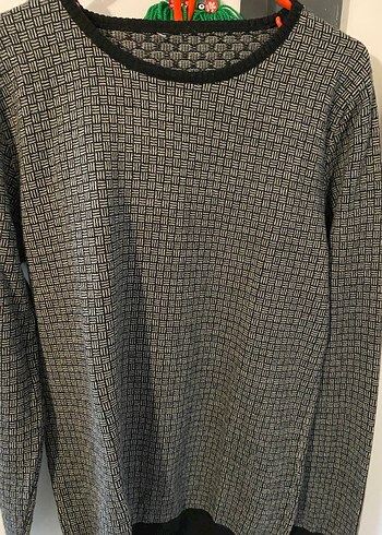 Tudors kazak - Görsel 2