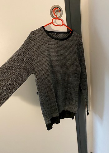 Tudors kazak - Görsel 3