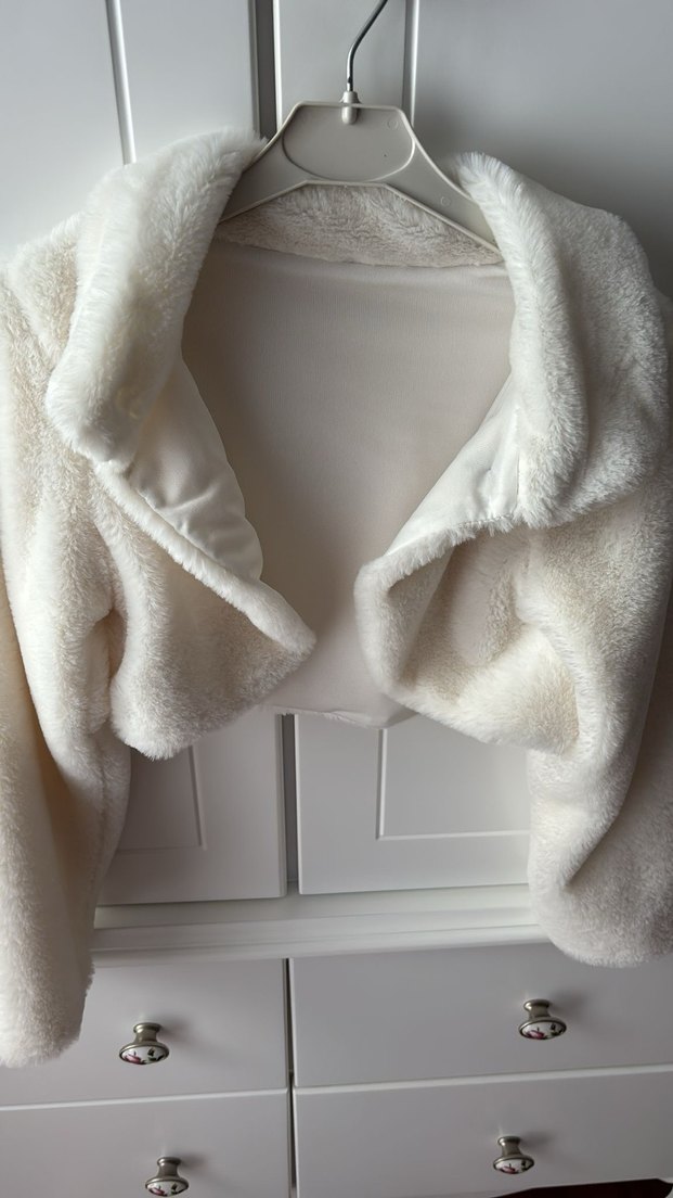 Kız çocuğu Bolero - Görsel 2