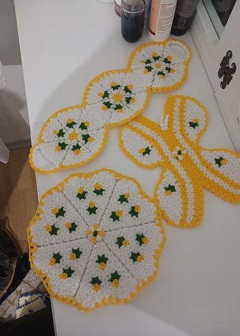 Sarı Beyaz El Örgüsü Masa Örtüsü Seti