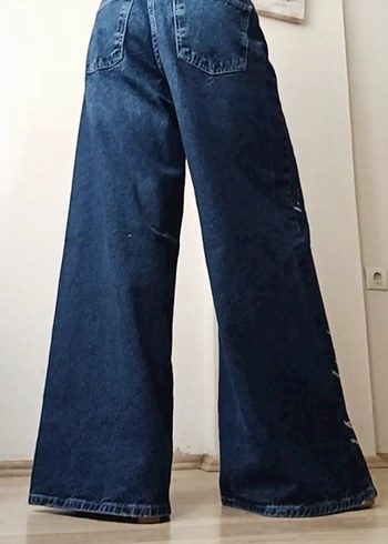 Kadın Lacivert Salaş Batik Desenli midi Kot Pantolon - Görsel 4