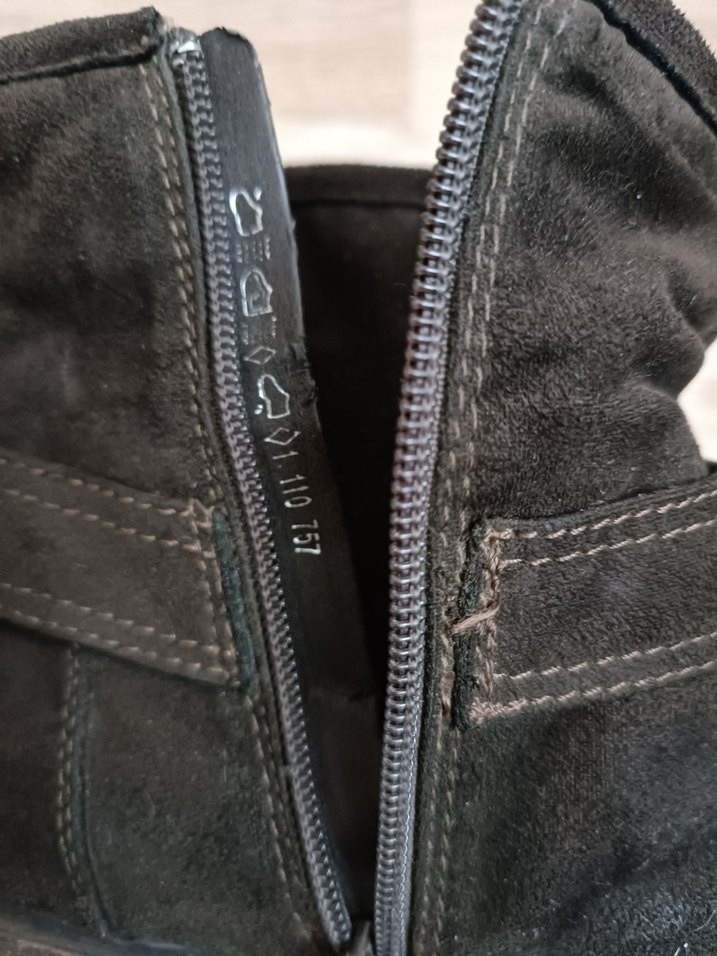 Kahverengi Süet Tokalı Topuklu Kadın Bot - Görsel 4