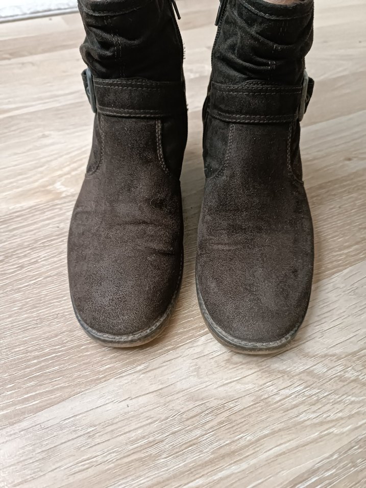 Kahverengi Süet Tokalı Topuklu Kadın Bot - Görsel 2