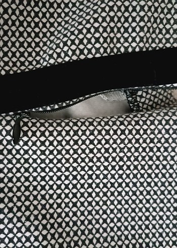 Gri Yılan Desenli Kemerli Dar Kesim Pantolon - Görsel 5