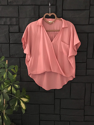 Pembe gömlek