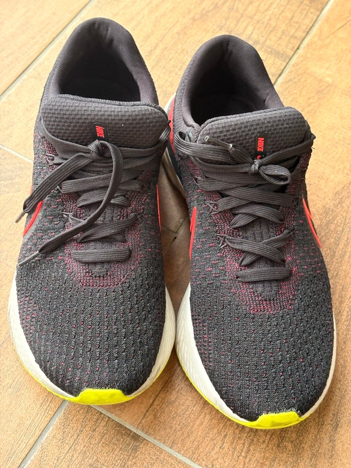 Kırmızı Siyah Bağcıklı Erkek Spor Ayakkabı Nike yeni - Görsel 2