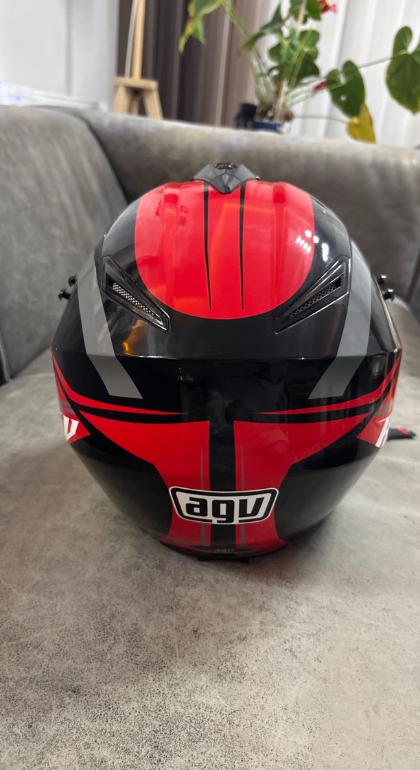 Kırmızı AGV Motor Kaskı - Görsel 3