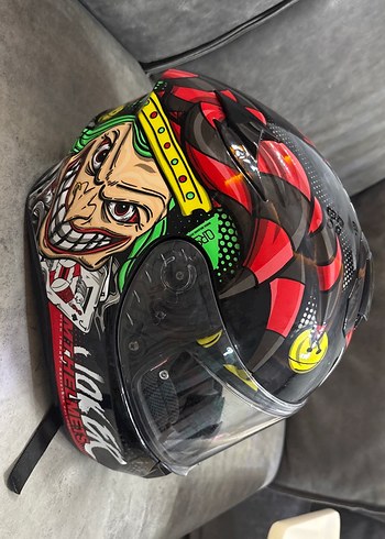 Renkli Baskılı Siyah Biker Kask - Görsel 3