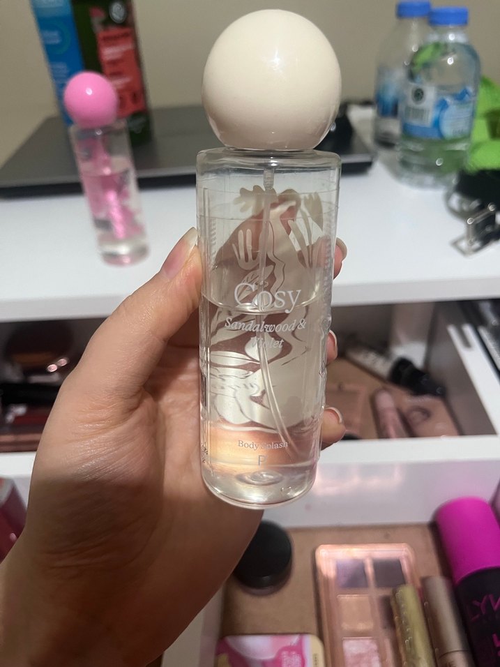 Penti vücüt spreyi Sandal Ağacı ve Menekşe Kokulu Kadın Parfümü - Görsel 2