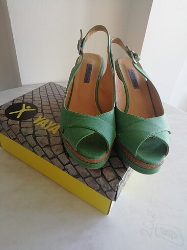 TOPUKLU AYAKKABI - Görsel 2