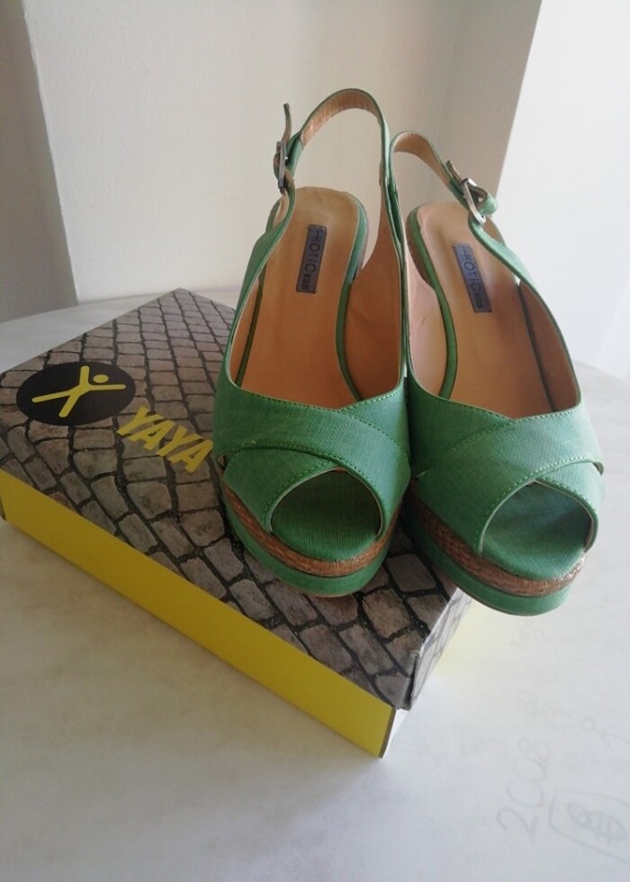 TOPUKLU AYAKKABI - Görsel 2