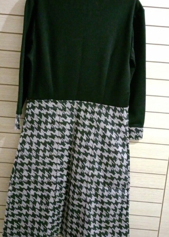 SİYAH-DESENLİ ŞIK ELBİSE - Görsel 3