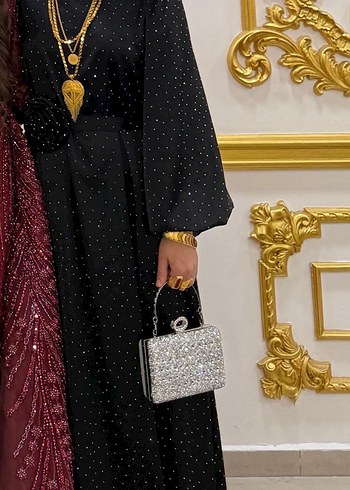 Taş  İşlemeli Siyah Uzun Kollu saten Uzun Elbise - Görsel 4