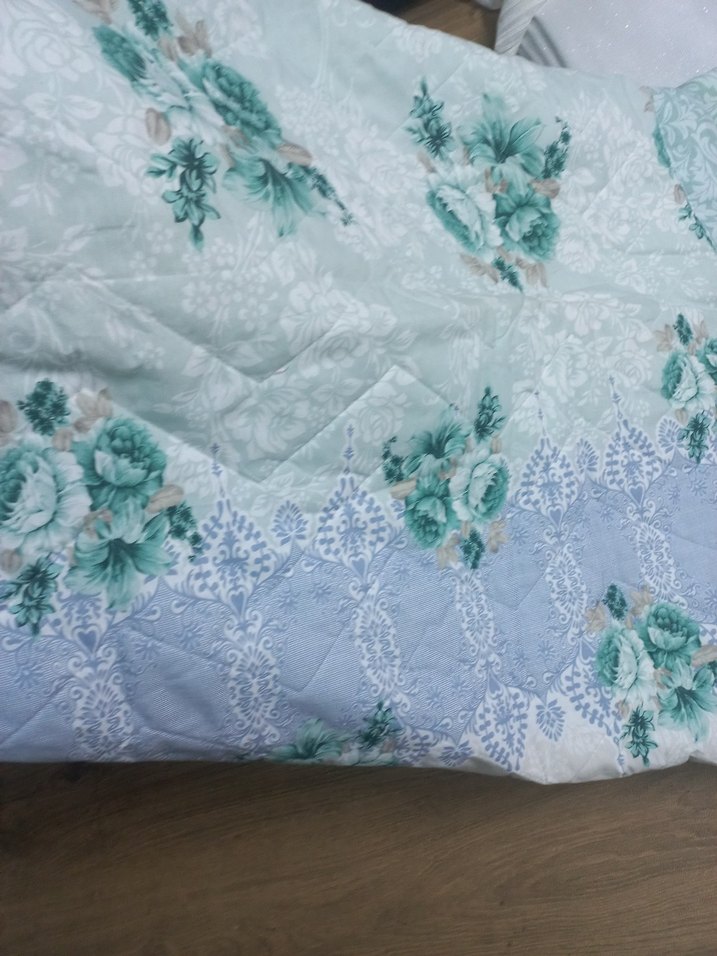 Pastel Renkli Çiçek Desenli Yatak Örtüsü tek kisilik - Görsel 2