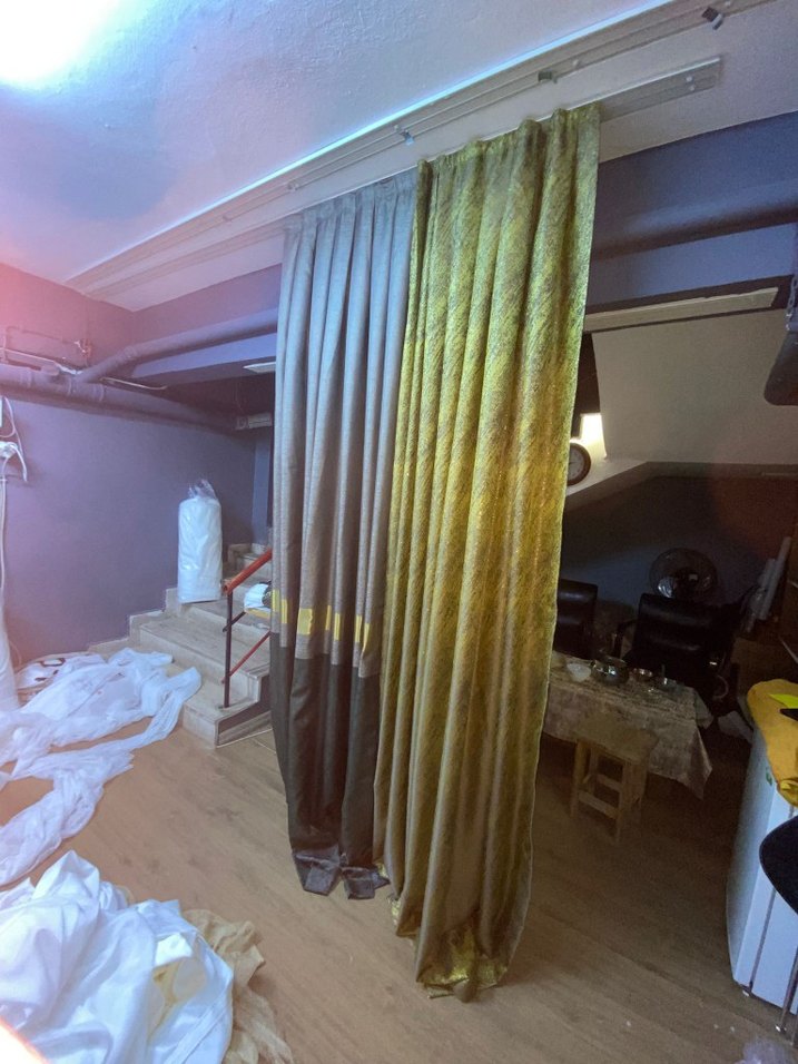 Gri ve Sarı Batik Desenli Modern Perde iki kanat fiyatidir - Görsel 2