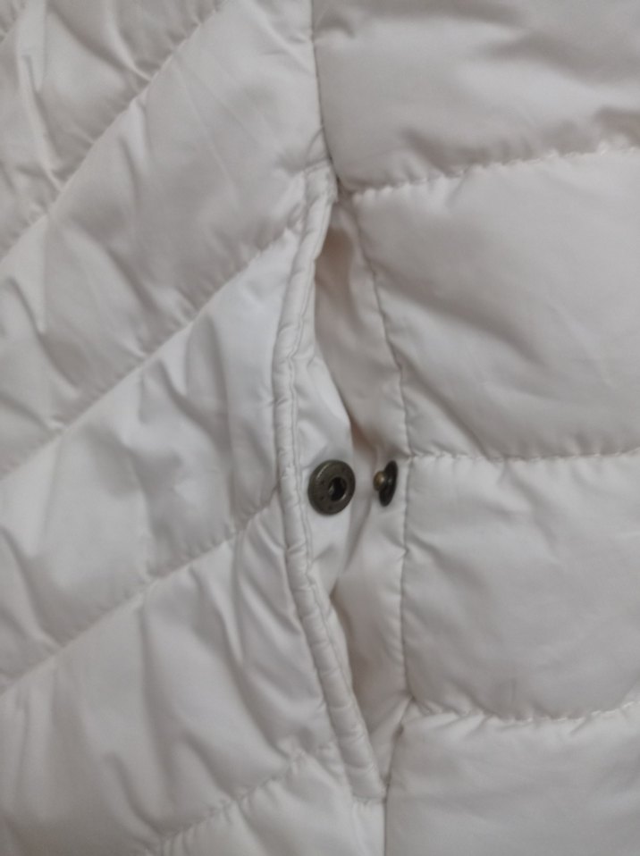 Kadın Beyaz Şişme Yelek - Görsel 3