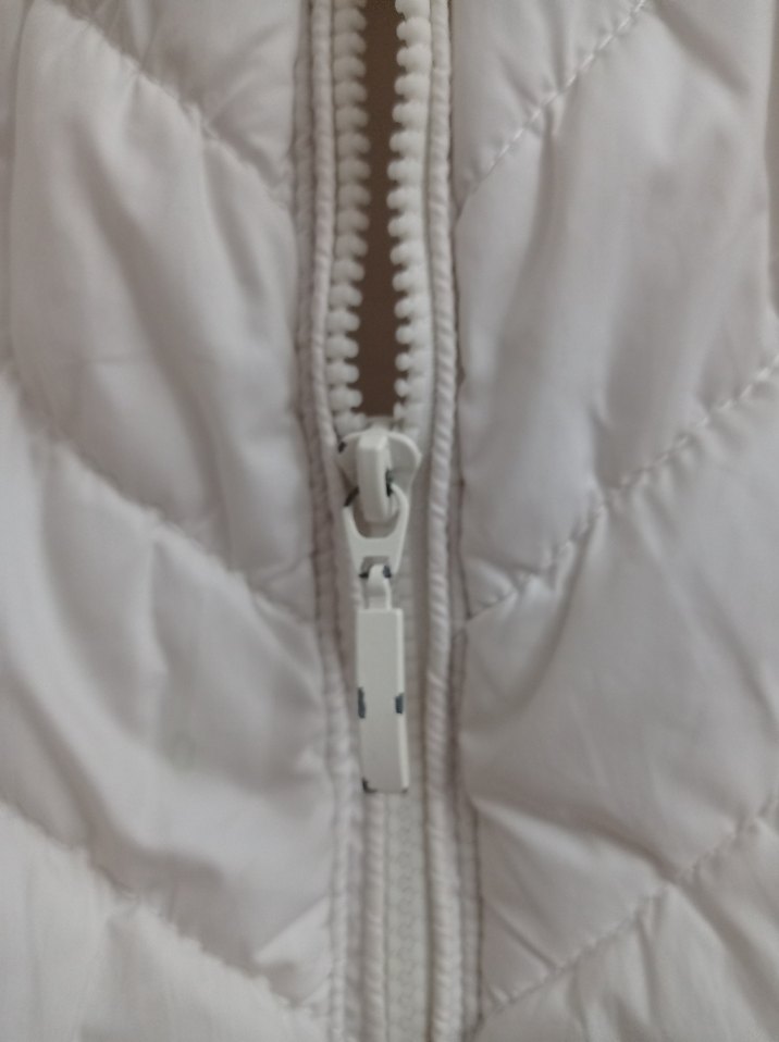 Kadın Beyaz Şişme Yelek - Görsel 2