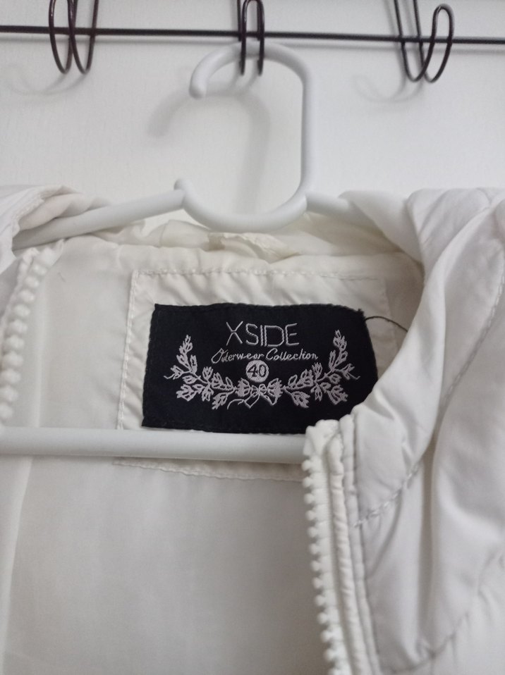 Kadın Beyaz Şişme Yelek - Görsel 4