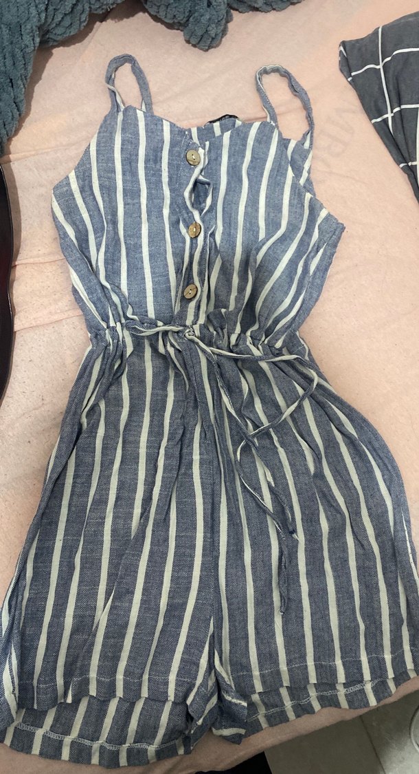 Düğmeli Çizgili Keten Tulum - Görsel 2