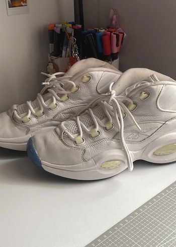 Reebok Question Mid Basketbol Ayakkabisi
