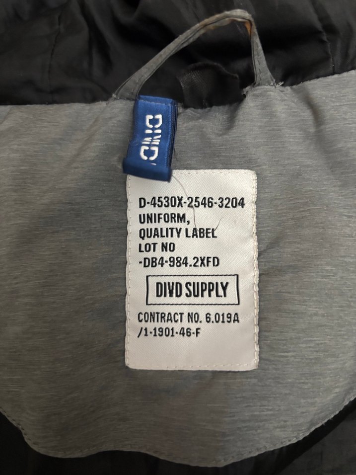 Gri Kapüşonlu Günlük Erkek Mont - Görsel 3