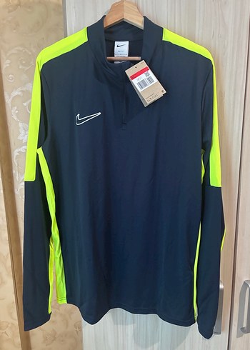 Erkek Siyah Neon Detaylı Yarım Fermuarlı Sweatshirt - Görsel 3