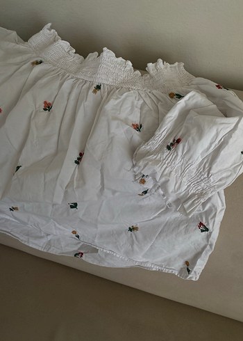 Zara Nakış Detaylı Beyaz Bohem Bluz - Görsel 3