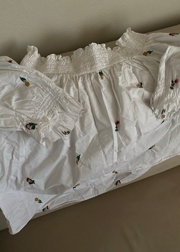 Zara Nakış Detaylı Beyaz Bohem Bluz - Görsel 4