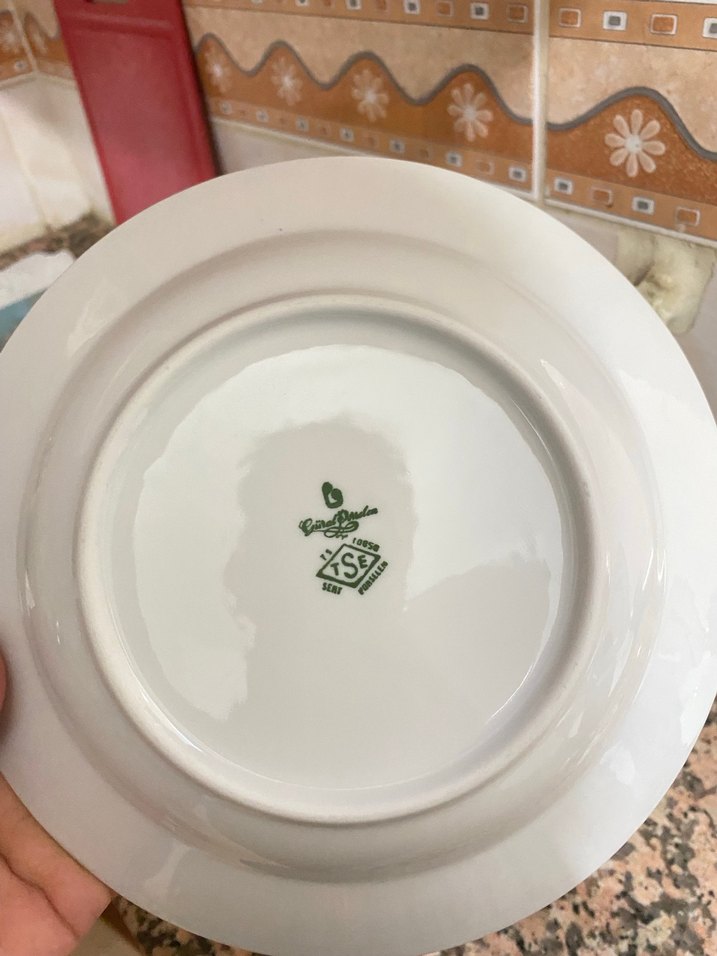 Beyaz ve Pastel Çiçek Desenli Tabak Seti - Görsel 2